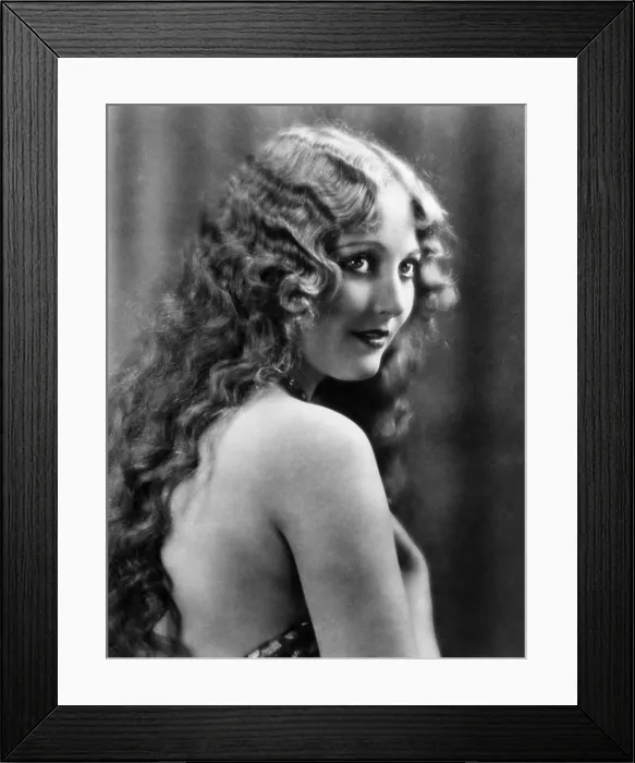 Framed Print : Thelma Todd, ca. late 1920s Framed Print : Thelma Todd, ca. late 1920s