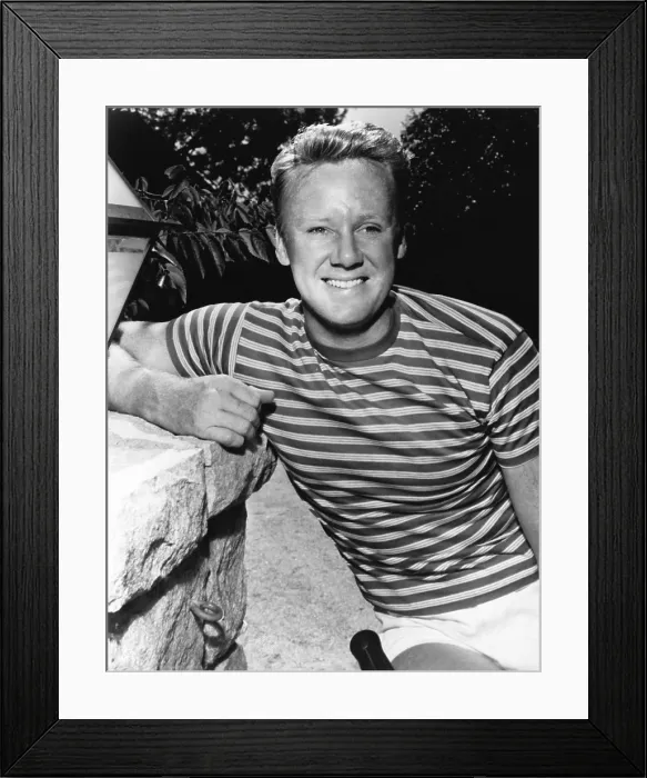 Framed Print : Van Johson, ca. late 1940s Framed Print : Van Johson, ca. late 1940s
