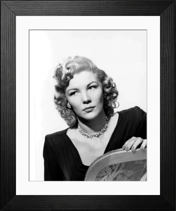 Framed Print : Veda Ann Borg, ca. early 1940s Framed Print : Veda Ann Borg, ca. early 1940s