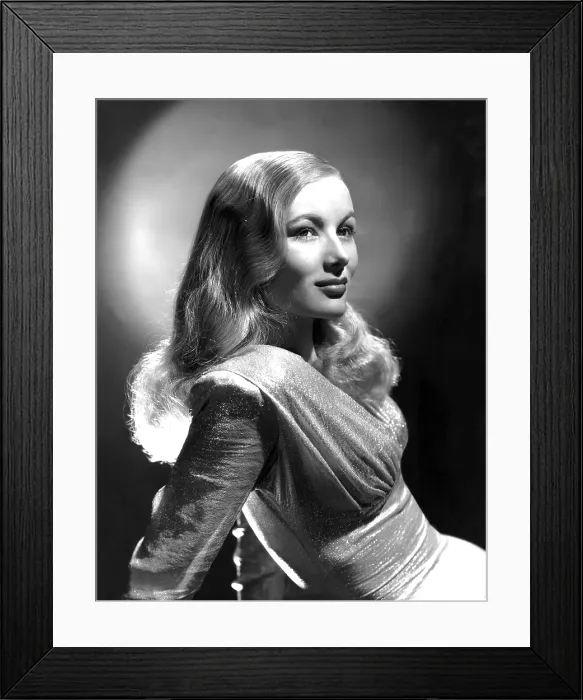 Framed Print : VERONICA LAKE, portrait Framed Print : VERONICA LAKE, portrait