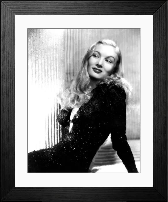 Framed Print : Veronica Lake, portrait Framed Print : Veronica Lake, portrait