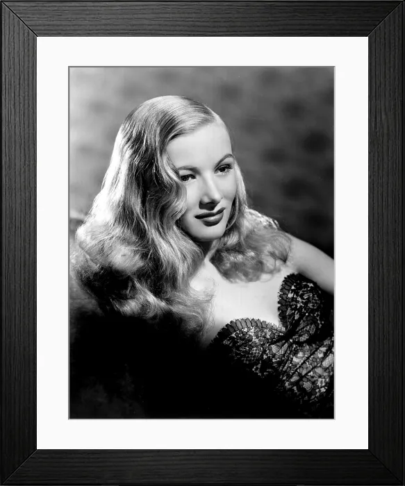 Framed Print : VERONICA LAKE portrait, featuring her famous peek a boo hairstyle. Early 1940's