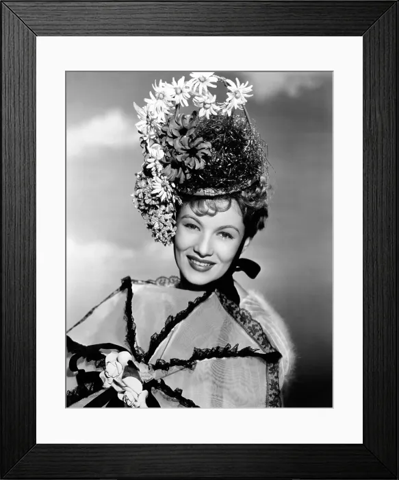 Framed Print : Veronica Lake, portrait ca. 1940s Framed Print : Veronica Lake, portrait ca. 1940s