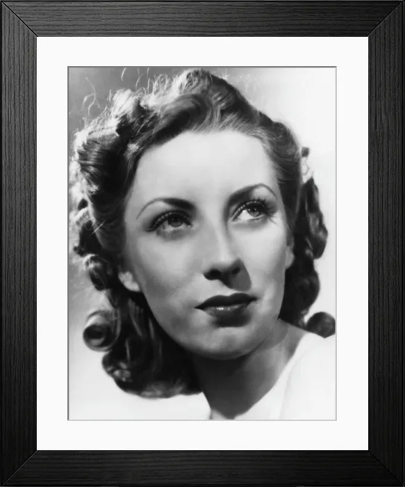 Framed Print : Vera Lynn, ca. early 1940s Framed Print : Vera Lynn, ca. early 1940s