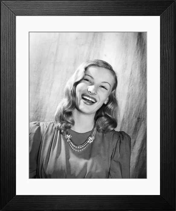 Framed Print : Veronica Lake, ca. mid-1940s