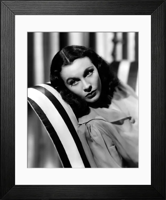 Framed Print : Vivien Leigh, 1940 Framed Print : Vivien Leigh, 1940
