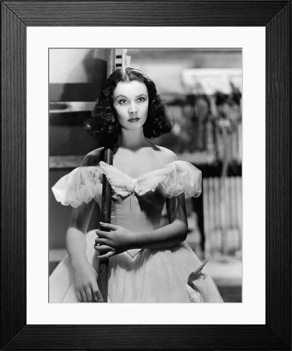 Framed Print : Vivien Leigh, ca. early 1940s