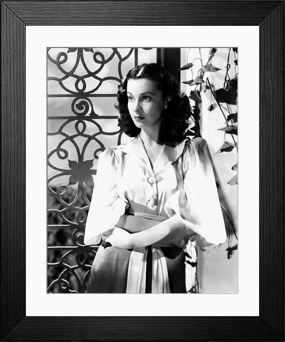 Framed Print : Vivien Leigh, 1939 Framed Print : Vivien Leigh, 1939