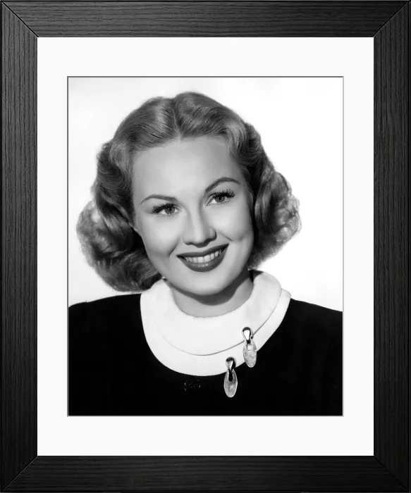 Framed Print : Virginia Mayo, ca. late 1940s Framed Print : Virginia Mayo, ca. late 1940s
