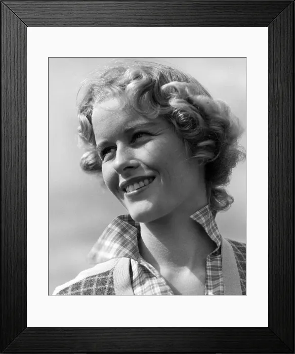 Framed Print : Virginia McKenna, 1953 Framed Print : Virginia McKenna, 1953
