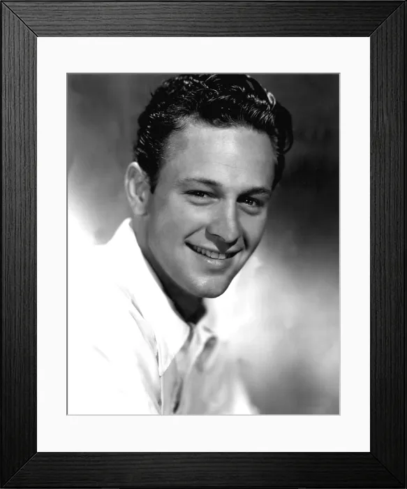 Framed Print : WILLIAM HOLDEN, portrait Framed Print : WILLIAM HOLDEN, portrait