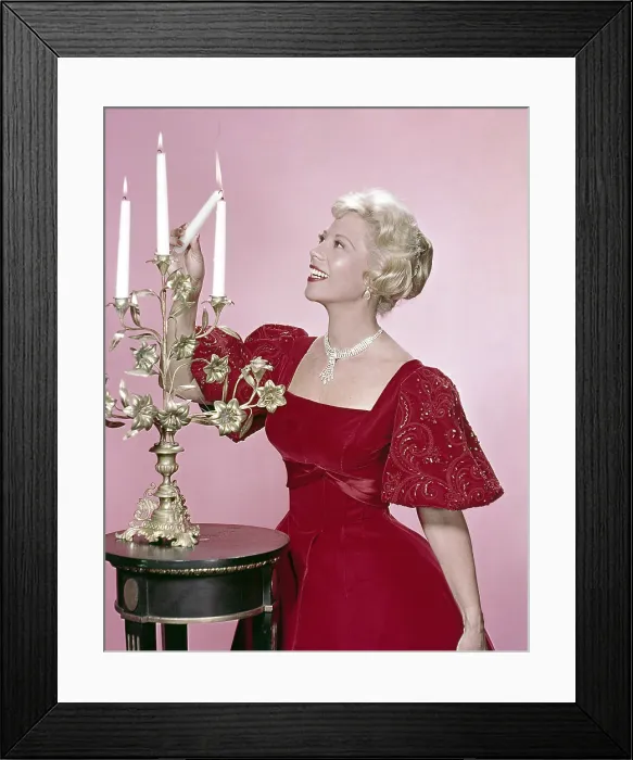 Framed Print : Dinah Shore, 1950s Framed Print : Dinah Shore, 1950s