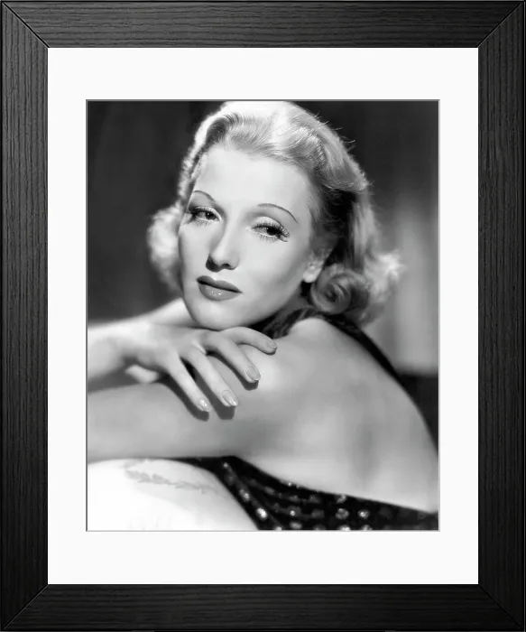 Framed Print : Isa Miranda, circa 1937