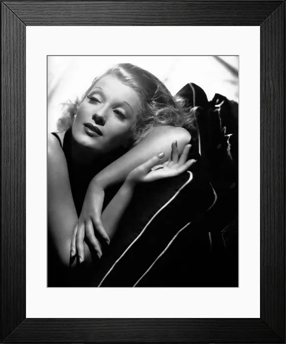 Framed Print : Isa Miranda, late 1930s