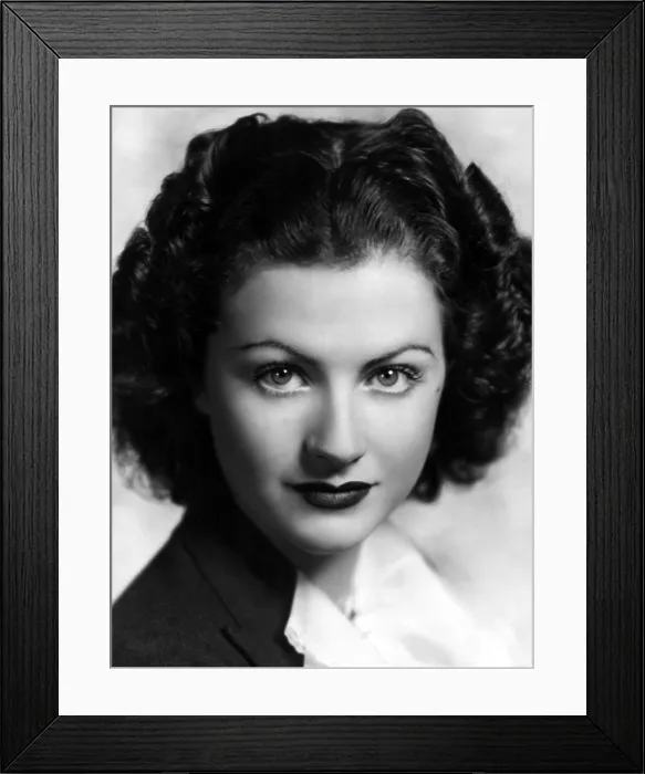 Framed Print : Margaret Lockwood, 1939 Framed Print : Margaret Lockwood, 1939