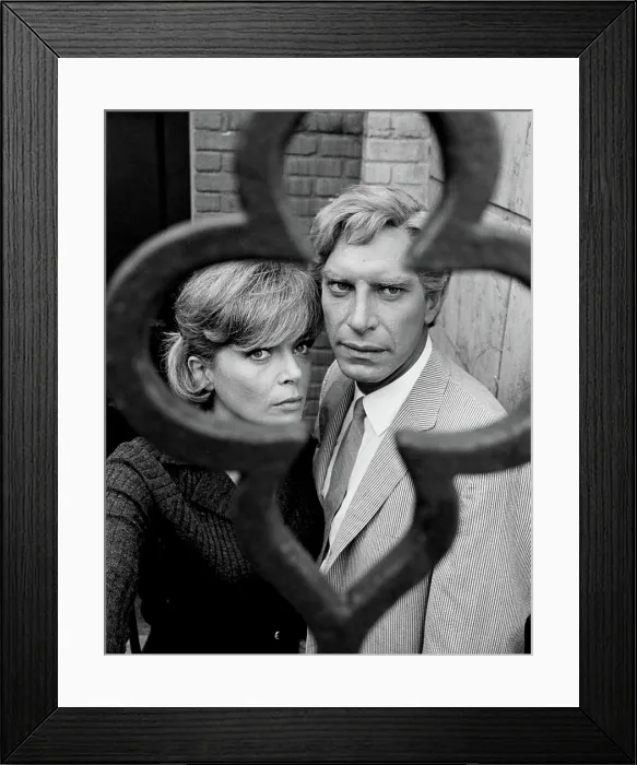 Framed Print : MISSION: IMPOSSIBLE, Barbara Bain, Martin Landau, 1966-1973