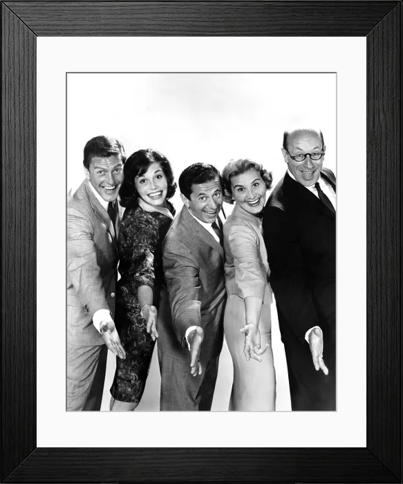 Framed Print : THE DICK VAN DYKE SHOW, Dick Van Dyke, Mary Tyler Moore, Morey Amsterdam, Rose Marie, Richard Deacon, 1961-66