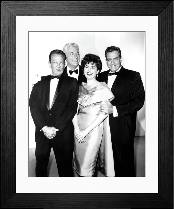 Framed Print : PERRY MASON, William Talman, William Hopper, Barbara Hale, Raymond Burr, 1957-66