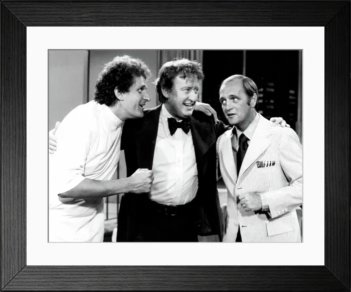 Framed Print : BOB NEWHART SHOW, THE, Peter Bonerz, Tom Poston, Bob Newhart, 1972-1978 Framed Print : BOB NEWHART SHOW, THE, Peter Bonerz, Tom Poston, Bob Newhart, 1972-1978