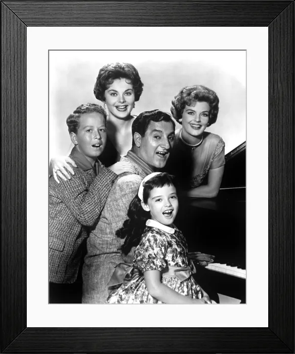 Framed Print : MAKE ROOM FOR DADDY, Rusty Hamer, Penny Parker, Danny Thomas, Angela Cartwright, Marjorie Lord, 1953-65