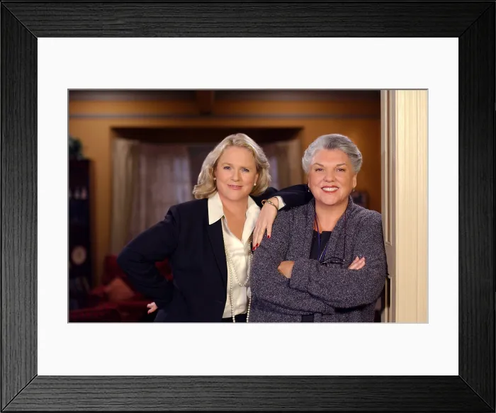 Framed Print : JUDGING AMY, 'Maxine, Interrupted', Sharon Gless and Tyne Daly. 1999