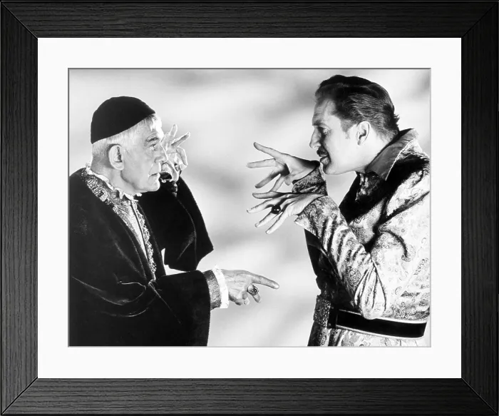 Framed Print : THE RAVEN, from left: Boris Karloff, Vincent Price, 1963 Framed Print : THE RAVEN, from left: Boris Karloff, Vincent Price, 1963