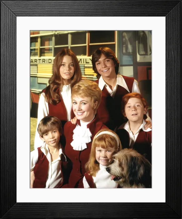 Framed Print : THE PARTRIDGE FAMILY, Susan Dey, Jeremy Gelbwaks, Shirley Jones, David Cassidy, Suzanne Crough, Danny Bonaduce, 1970-1974, first season Framed Print : THE PARTRIDGE FAMILY, Susan Dey, Jeremy Gelbwaks, Shirley Jones, David Cassidy, Suzanne Crough, Danny Bonaduce, 1970-1974, first season