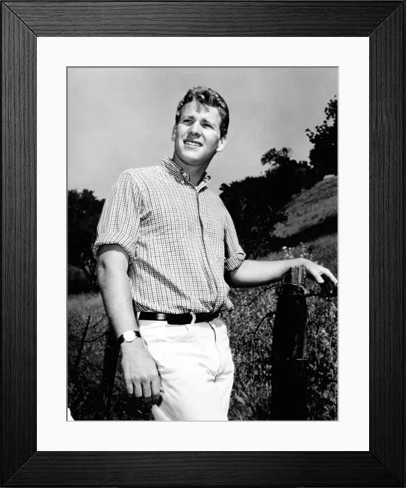 Framed Print : EMPIRE, Ryan O'Neal, 1962-64