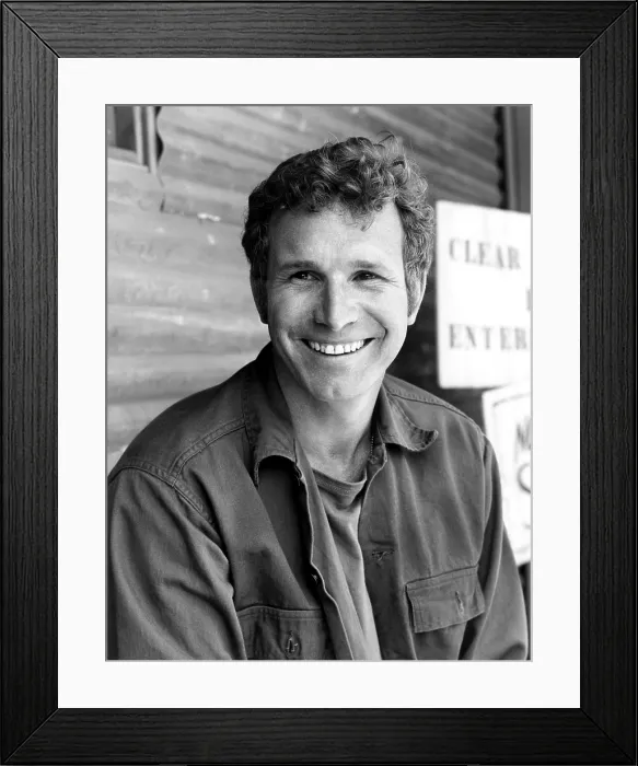 Framed Print : MASH, (aka M*A*S*H), Wayne Rogers, 1972-83