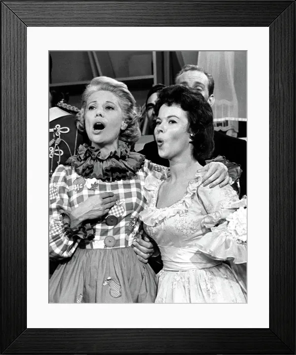 Framed Print : DINAH SHORE CHEVY SHOW, Dinah Shore, Shirley Temple, 1956-1963
