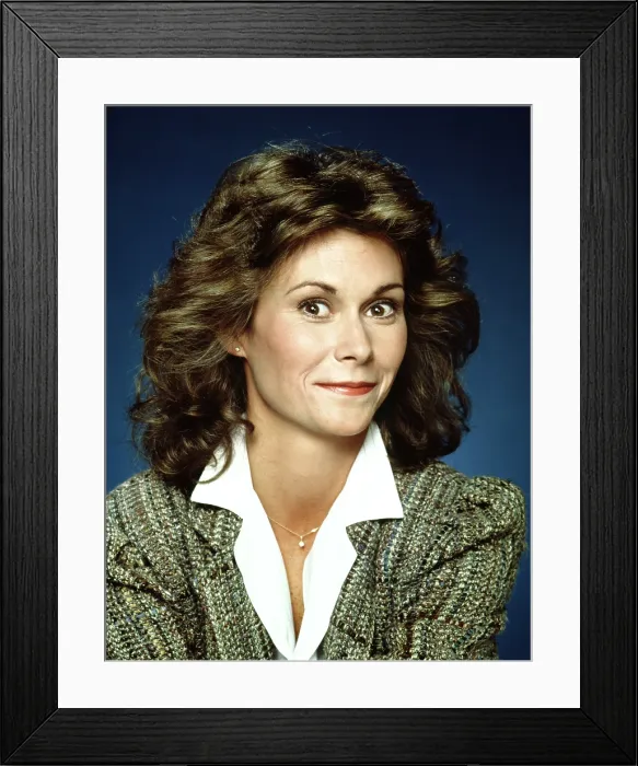 Framed Print : SCARECROW AND MRS. KING, Kate Jackson, (Season 1), 1983-87 Framed Print : SCARECROW AND MRS. KING, Kate Jackson, (Season 1), 1983-87