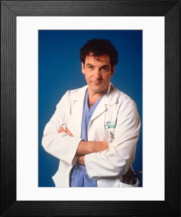 Framed Print : CHICAGO HOPE, Mandy Patinkin, (Season 1, 1994), 1994-2000