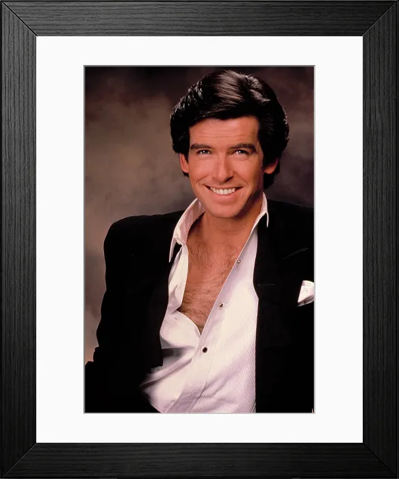 Framed Print : PIERCE BROSNAN, portrait, 1998 Framed Print : PIERCE BROSNAN, portrait, 1998