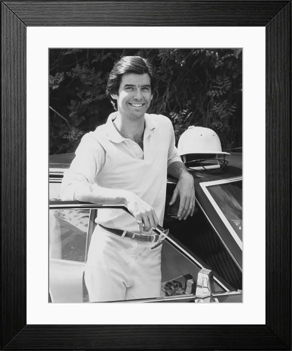 Framed Print : REMINGTON STEELE, Pierce Brosnan, Season 1. 1982 - 1987