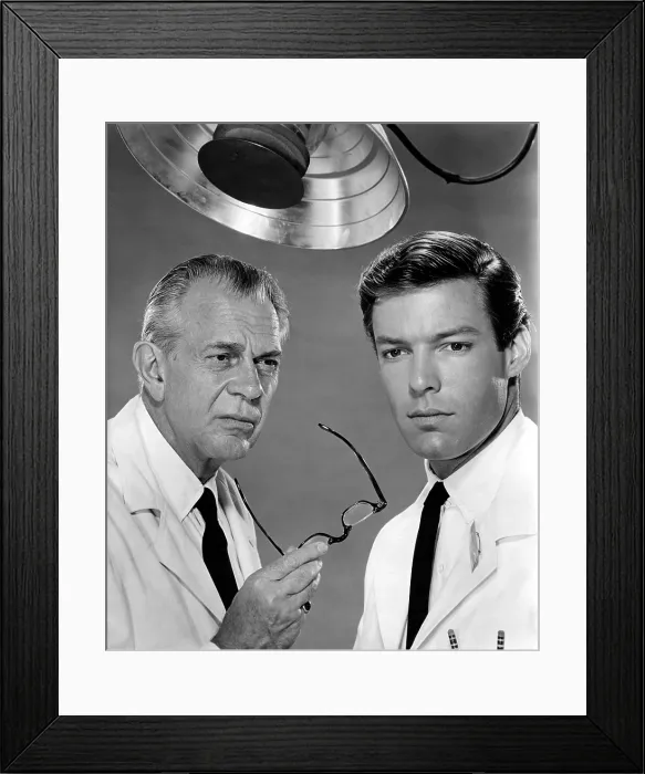 Framed Print : DR. KILDARE, Raymond Massey, Richard Chamberlain, 1961-1966