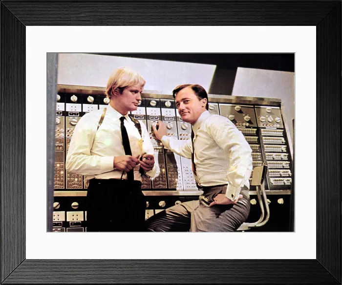 Framed Print : THE MAN FROM U.N.C.L.E. 1964-68, David McCallum, Robert Vaughn, released theatrically in 1968 as THE HELICOPTER SPIES