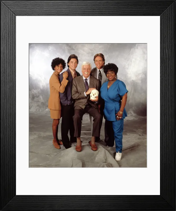 Framed Print : DIAGNOSIS MURDER, Victoria Rowell, Scott Baio, Dick Van Dyke, Barry Van Dyke, Delores Hall, 1993-2001