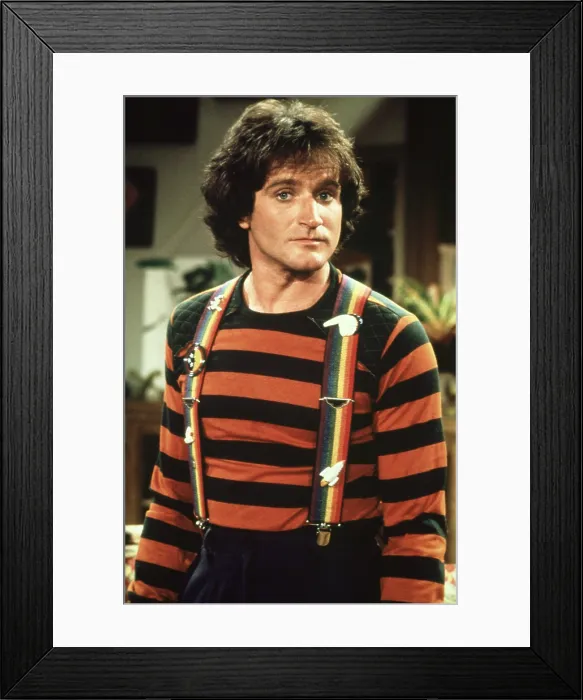 Framed Print : MORK AND MINDY, Robin Williams, 1978-82 Framed Print : MORK AND MINDY, Robin Williams, 1978-82
