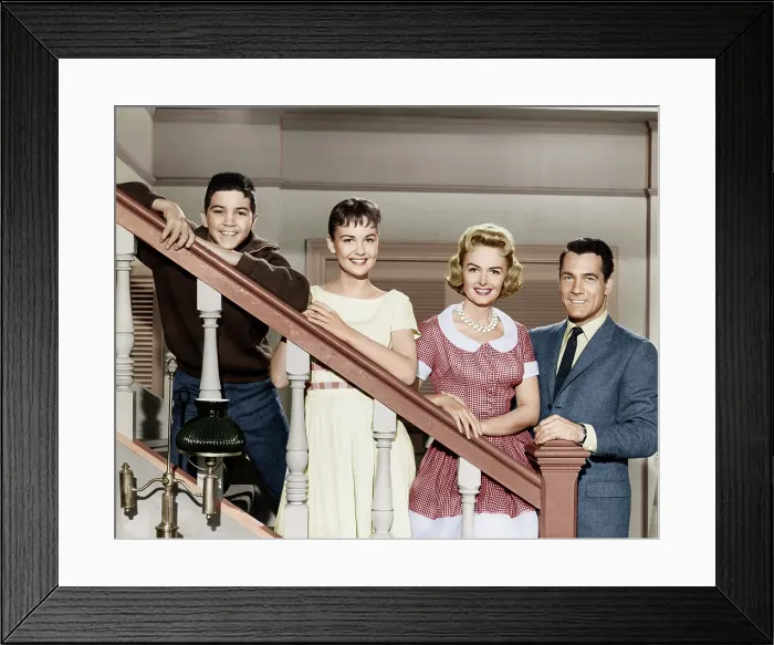 Framed Print : THE DONNA REED SHOW, (from left): Paul Petersen, Shelley Fabares, Donna Reed, Carl Betz, (1961), 1958-66