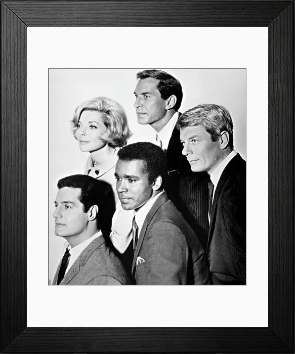 Framed Print : MISSION: IMPOSSIBLE, (back l-r): Barbara Bain, Martin Landau, (front l-r): Peter Lupus, Greg Morris, Peter Graves, 1966-73 Framed Print : MISSION: IMPOSSIBLE, (back l-r): Barbara Bain, Martin Landau, (front l-r): Peter Lupus, Greg Morris, Peter Graves, 1966-73