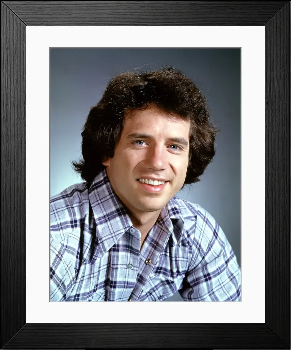 Framed Print : THE DUKES OF HAZZARD, Tom Wopat, 1979-85
