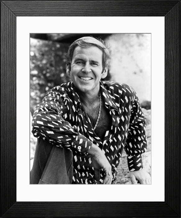 Framed Print : PAUL LYNDE, circa 1976 Framed Print : PAUL LYNDE, circa 1976