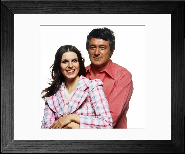 Framed Print : MCMILLAN & WIFE, from left: Susan Saint James, Rock Hudson, 1971 - 1977