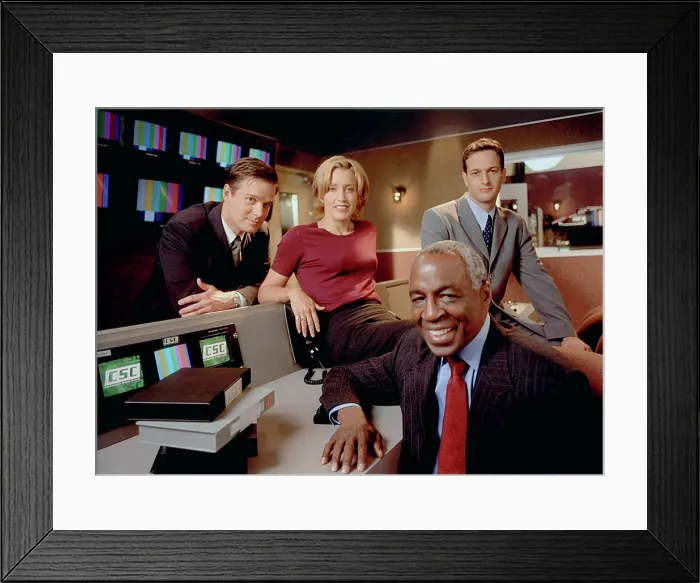 Framed Print : SPORTS NIGHT, Peter Krause, Felicity Huffman, Josh Charles, Robert Guillaume, 1998-2000 Framed Print : SPORTS NIGHT, Peter Krause, Felicity Huffman, Josh Charles, Robert Guillaume, 1998-2000