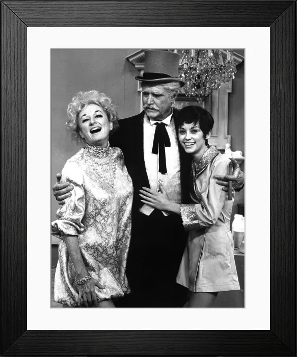 Framed Print : RED SKELTON SHOW, THE, Phyllis Diller, Red Skelton (as San Fernando Red), Grace Markay, 1951-1971 [1969 season]