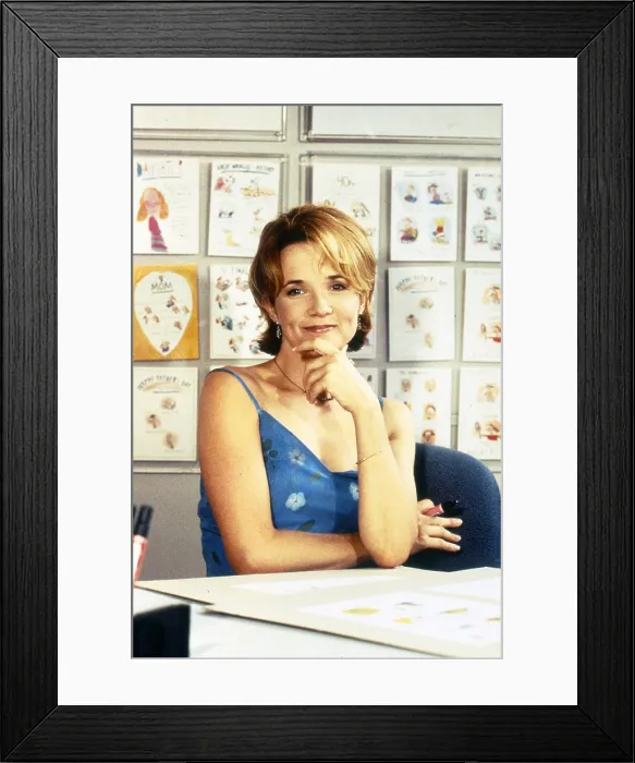 Framed Print : CAROLINE IN THE CITY, Lea Thompson, 1995-1999