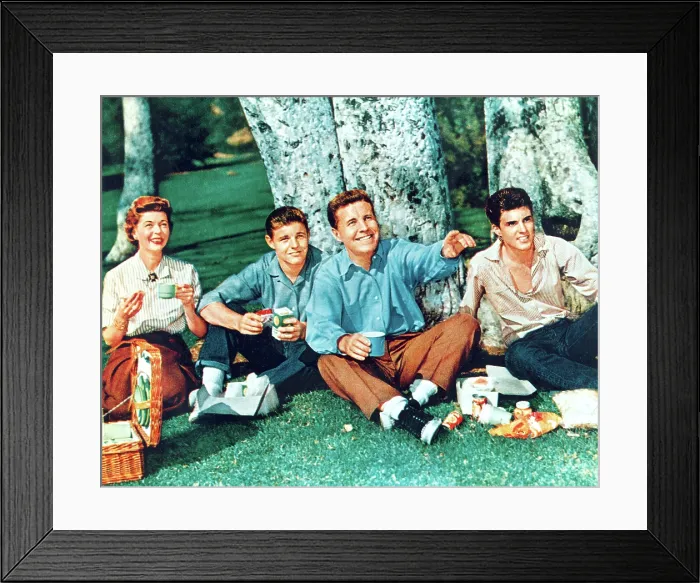 Framed Print : THE ADVENTURES OF OZZIE AND HARRIET, Harriet Nelson, David Nelson, Ozzie Nelson, Ricky Nelson, 1952 - 1966