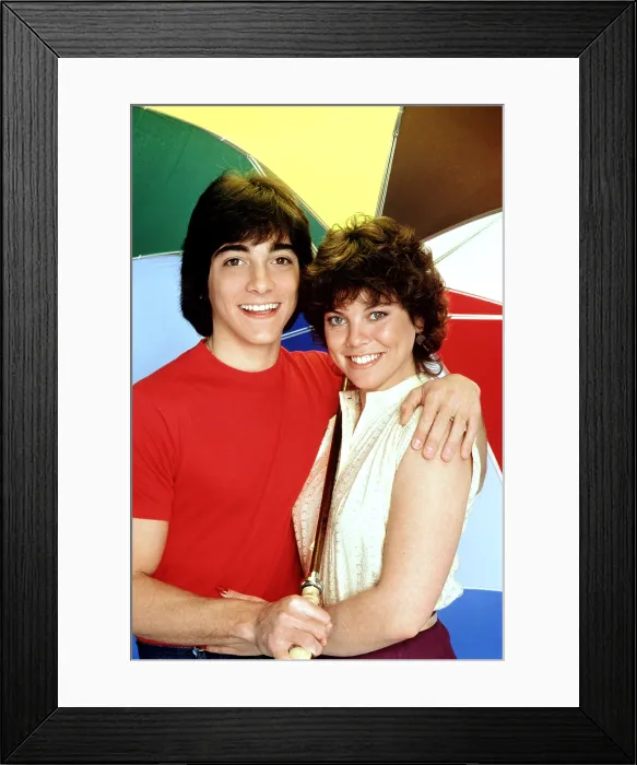 Framed Print : JOANIE LOVES CHACHI, Scott Baio, Erin Moran, 1982-83 Framed Print : JOANIE LOVES CHACHI, Scott Baio, Erin Moran, 1982-83