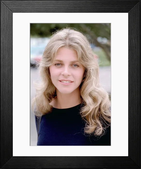 Framed Print : THE BIONIC WOMAN, Lindsay Wagner, 1976-1978