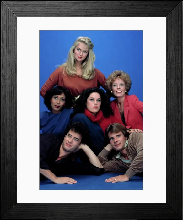 Framed Print : BOSOM BUDDIES, (clockwise): Tom Hanks, Telma Hopkins, Donna Dixon, Wendie Jo Sperber, Holland Taylor, Peter Scolari, 1980-82
